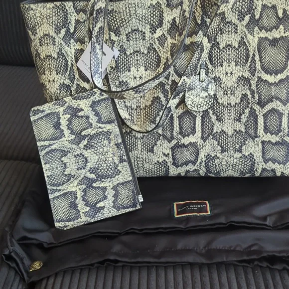Kurt Geiger Genuine Leather Snakeskin Tote Bag With Removable Pouch - Picture 5 of 7